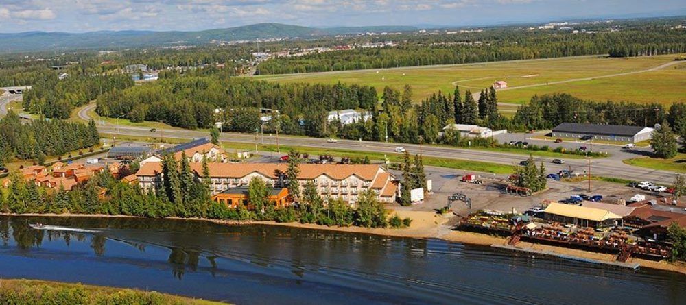 Pike'S Waterfront Lodge Феърбанкс Екстериор снимка
