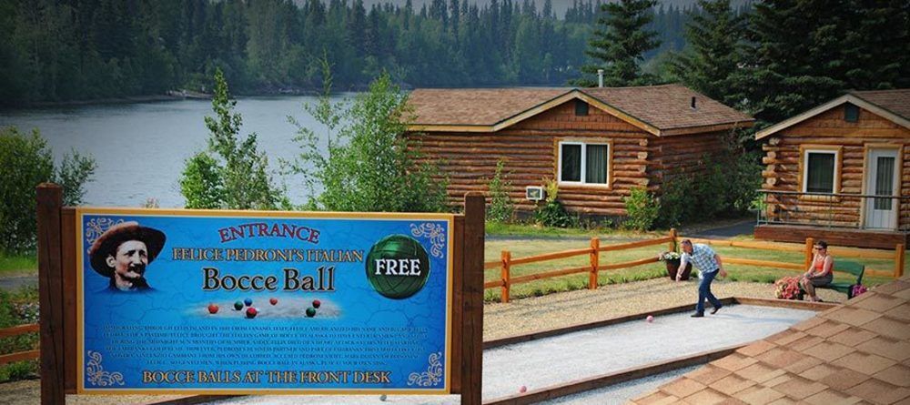 Pike'S Waterfront Lodge Феърбанкс Екстериор снимка