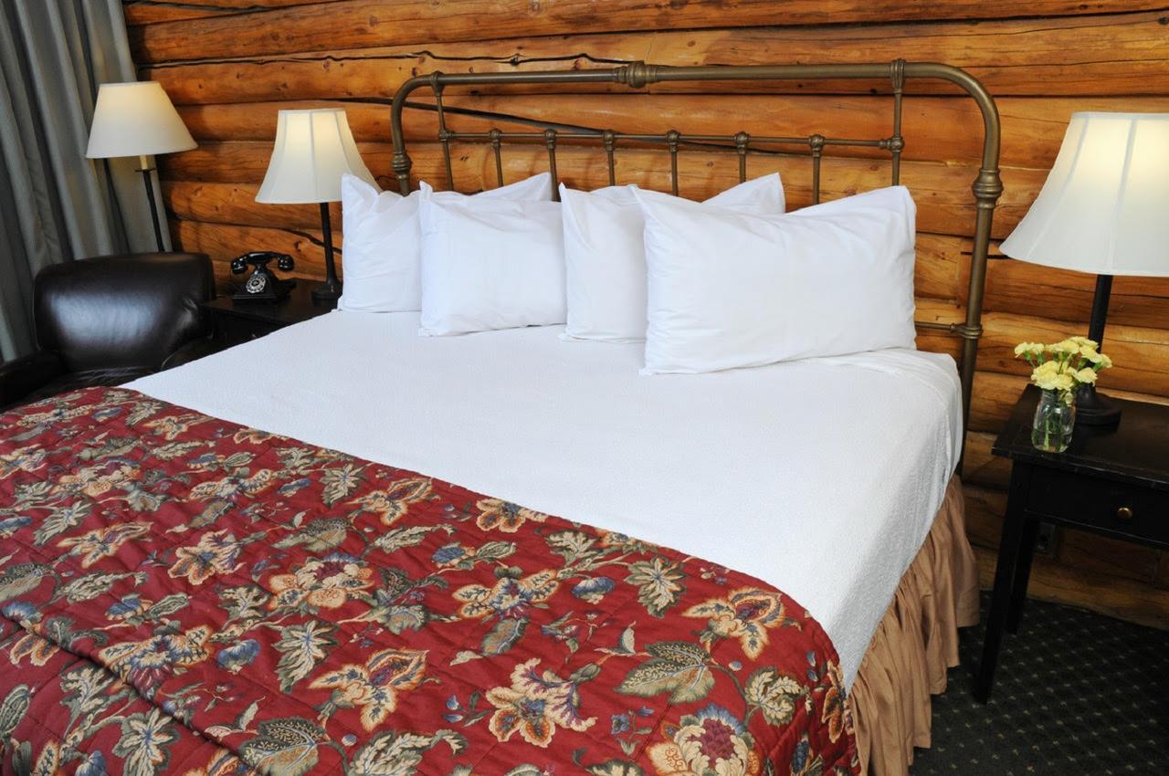 Pike'S Waterfront Lodge Феърбанкс Екстериор снимка