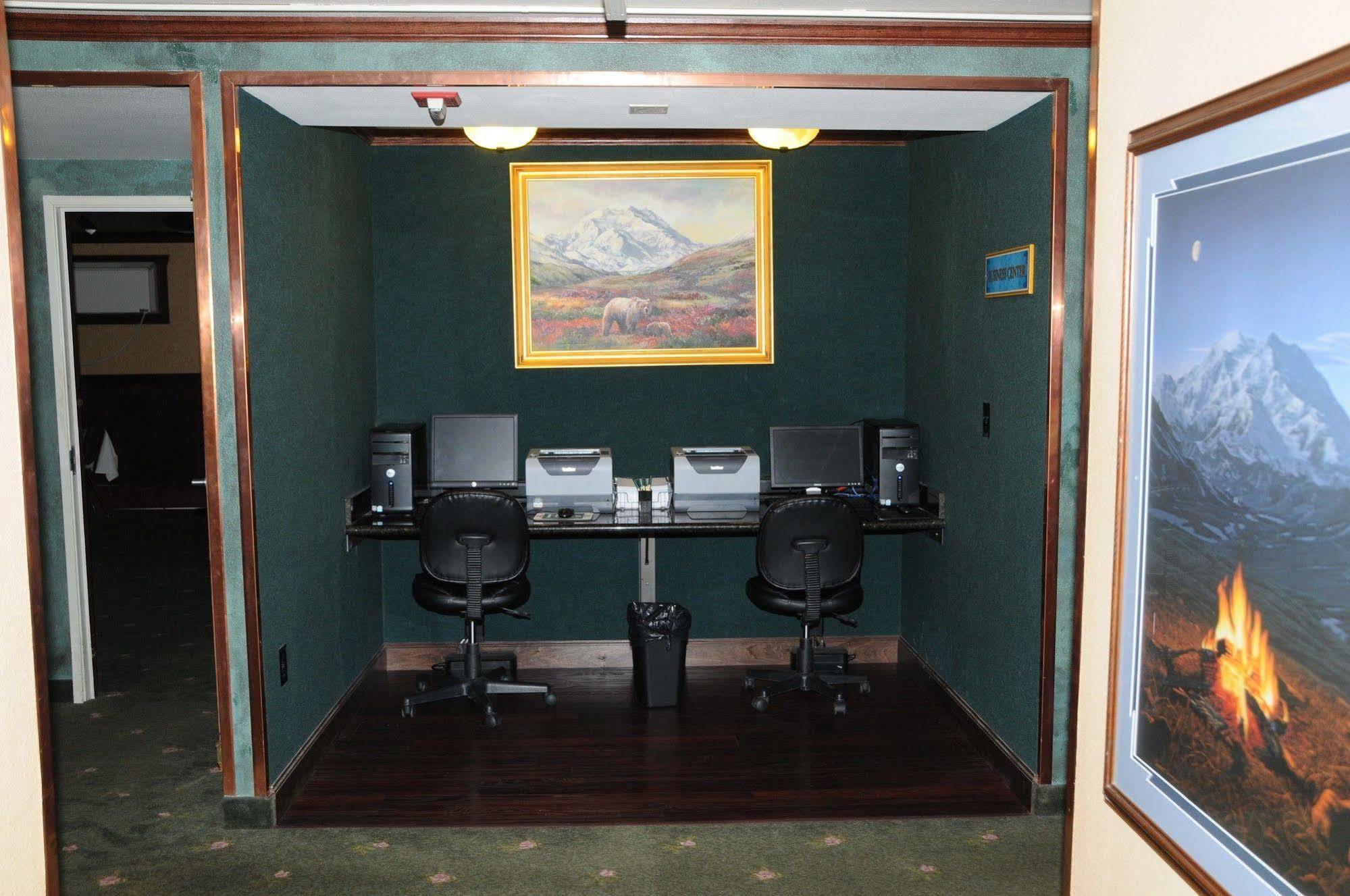 Pike'S Waterfront Lodge Феърбанкс Екстериор снимка