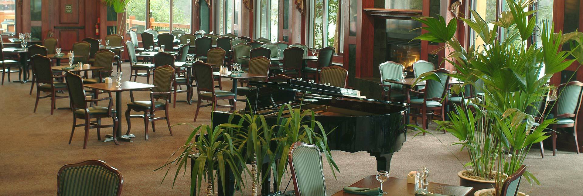 Pike'S Waterfront Lodge Феърбанкс Екстериор снимка